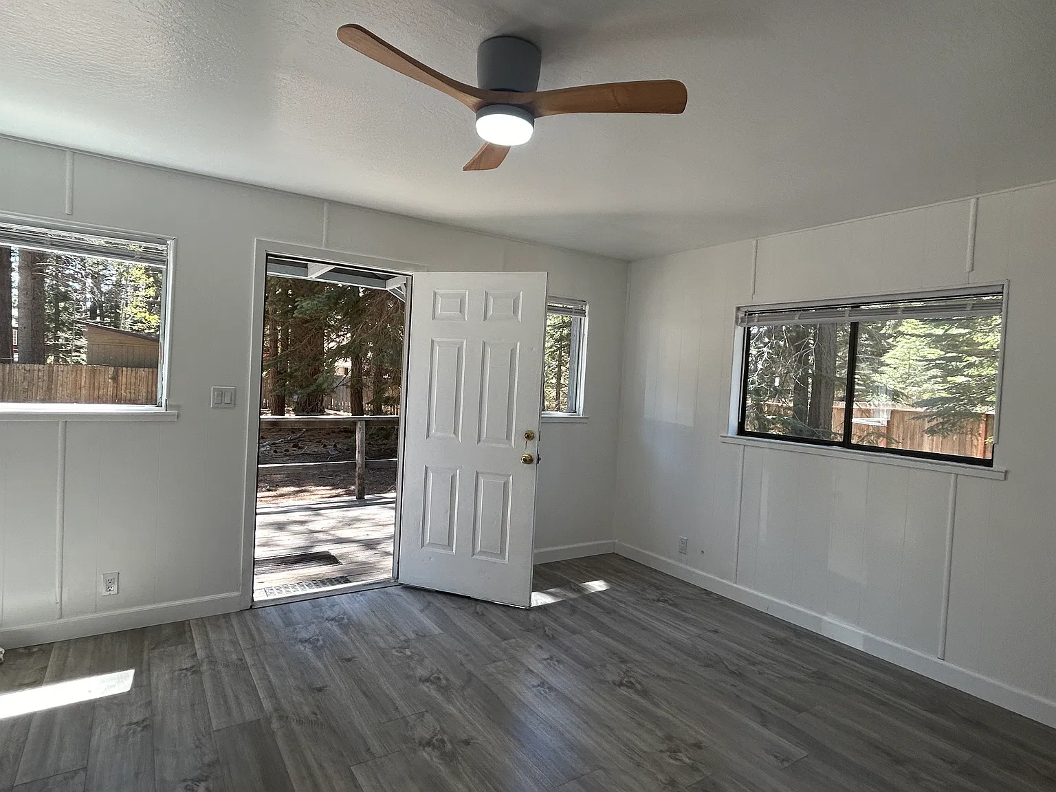 940 Tata Ln — Photo 4
