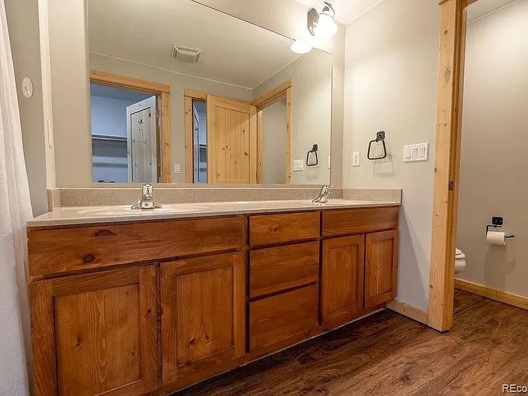 238 N Harrison St — Photo 14