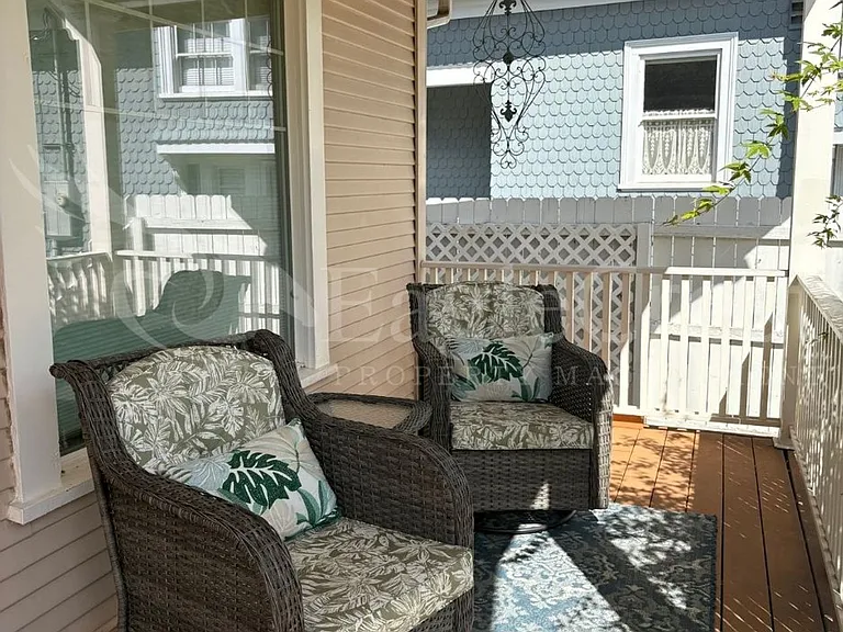 515 Newell St — Photo 11