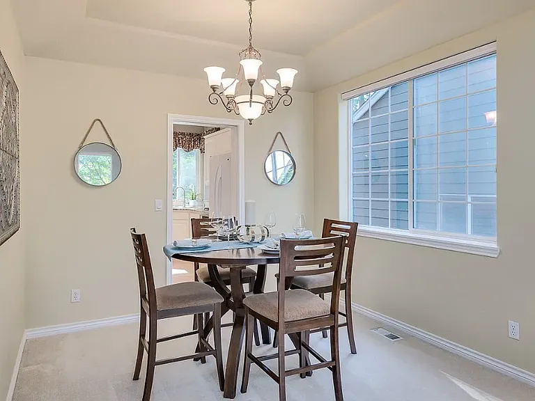 11920 SW Finch St — Photo 16
