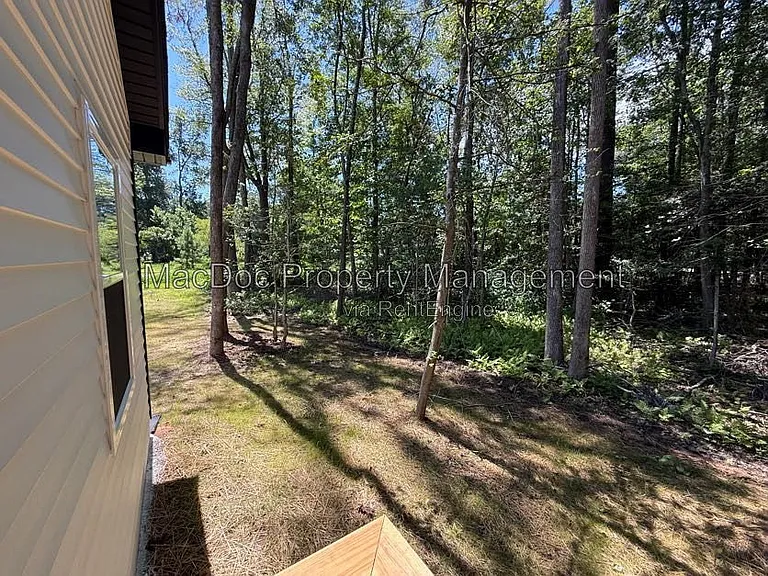 387 Forest Grove Rd — Photo 35
