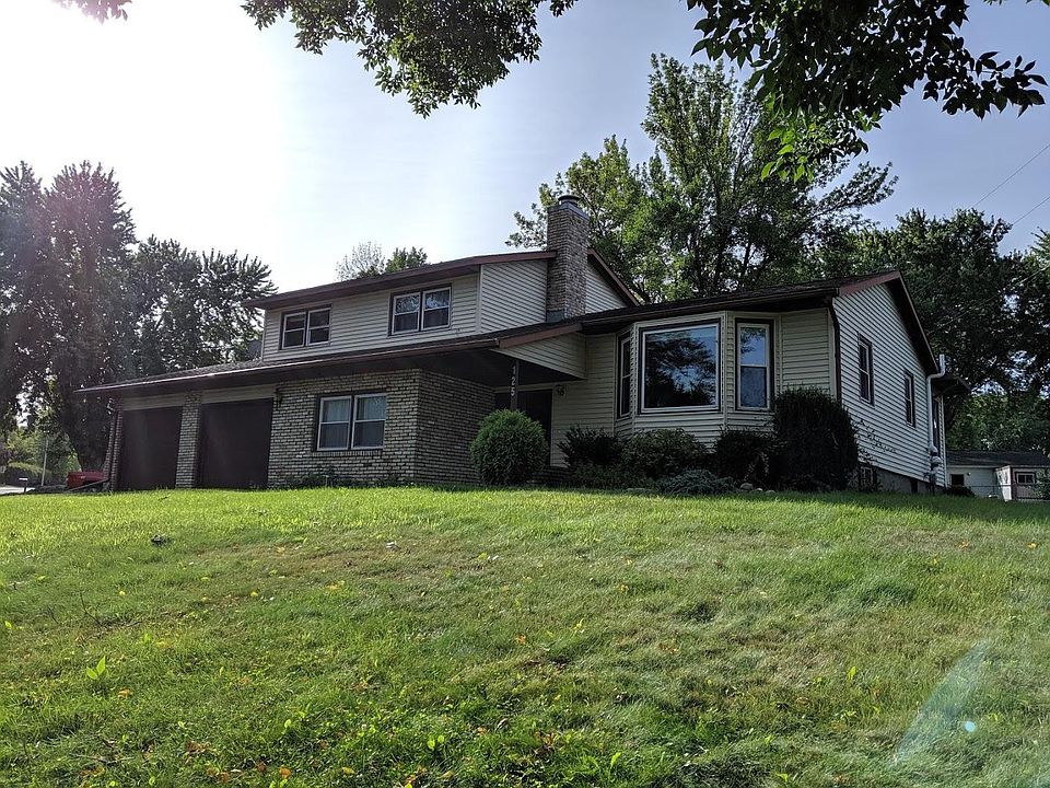 2nd image of 125 Mohawk Dr