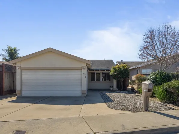 529 Vivienne Dr, Watsonville, CA 95076