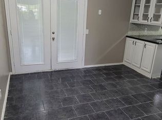 6216 SE 8th St, Midwest City, OK 73110