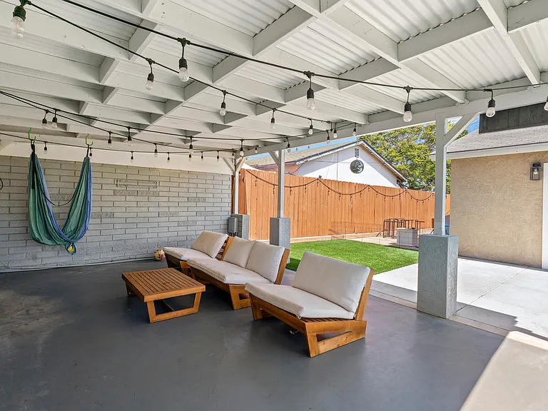 4838 Mount Saint Helens Dr — Photo 26
