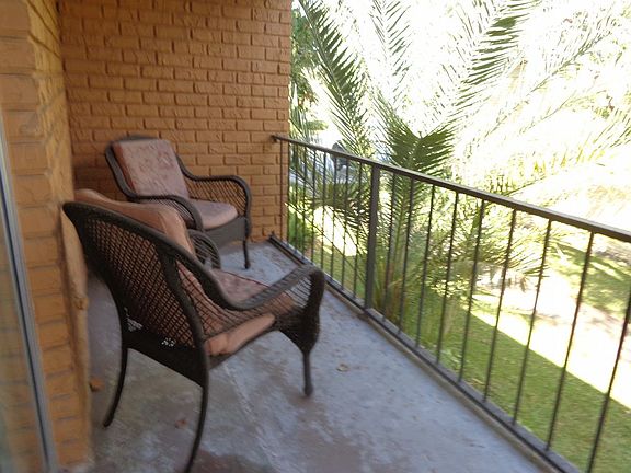 5th image of 196 Lewfield Cir