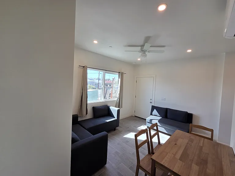 855 Winston Dr — Photo 6