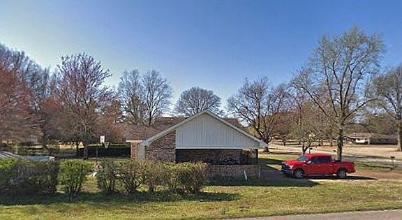 2nd image of 101 Newport Dr