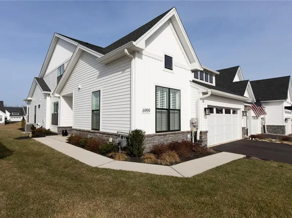 6959 Maple Dr E, Bath, PA 18014