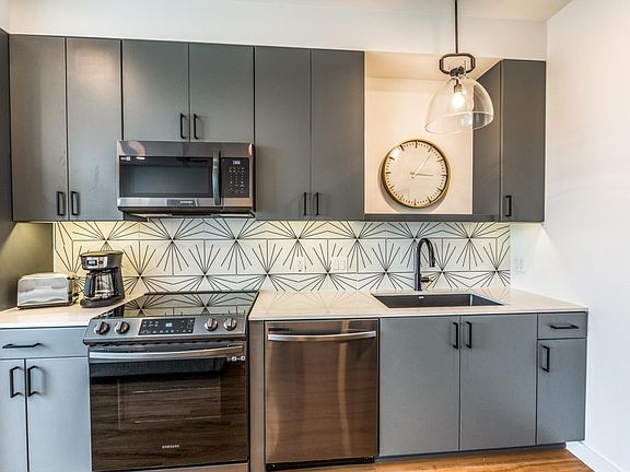 4th image of 2165 Gabriels Pl #1311
