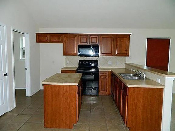 5th image of 5724 Crowder Dr