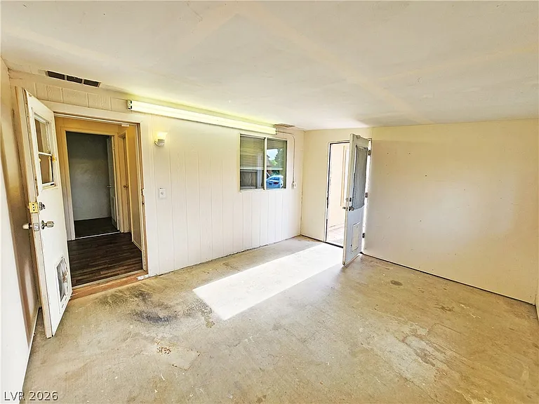 1441 W Betty Ave #1 — Photo 21