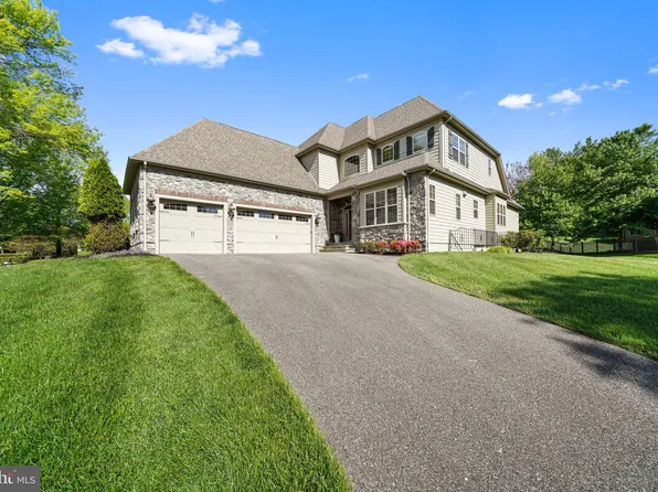 4897 Threadneedle Rd, Wilmington, DE 19807