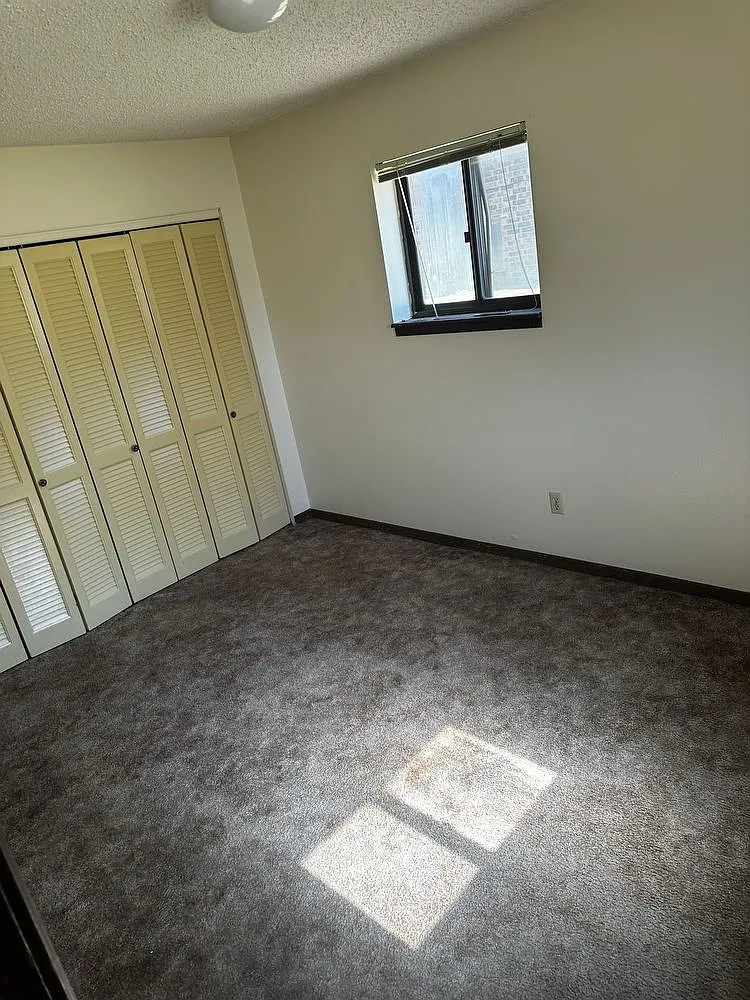 100 Plains St — Photo 4