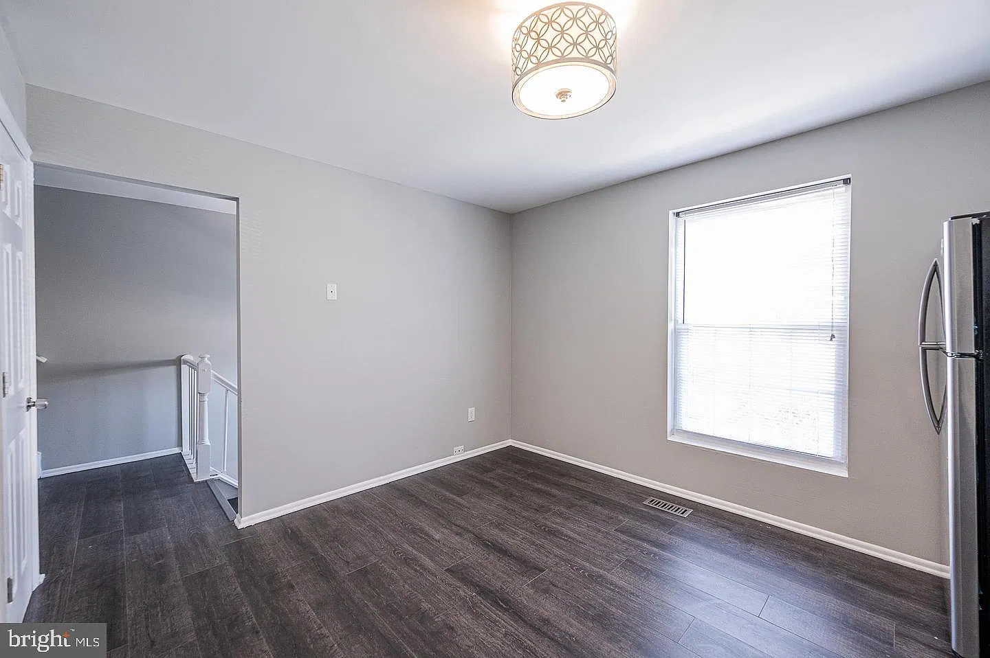 4 bed, 3.5 bath, 2120 sqft, $3,300 — Photo 4