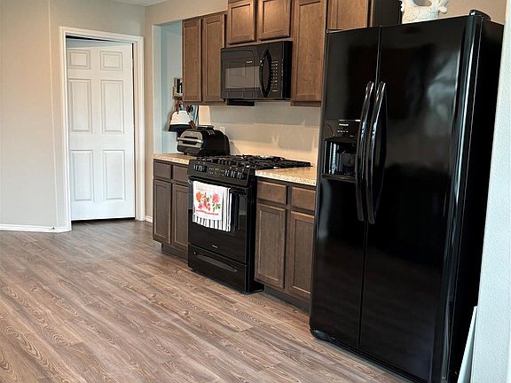 2nd image of 4310 Sand Pebble Ln