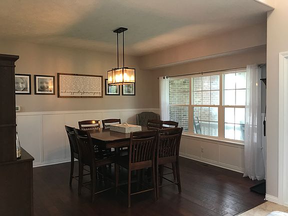 3rd image of 1202 Stoneripple Ct