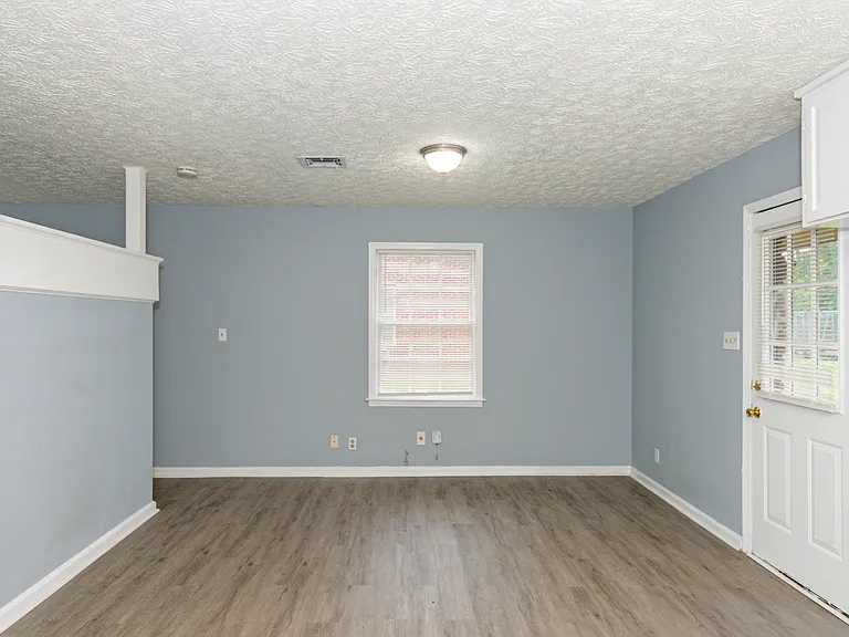 4342 Sunshine Dr — Photo 12