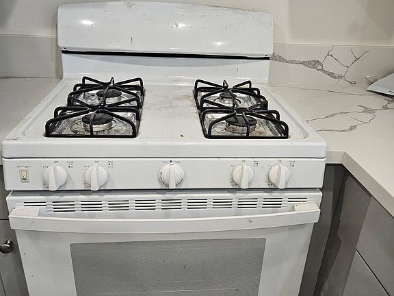 5th image of 305B S Orange Ave #B