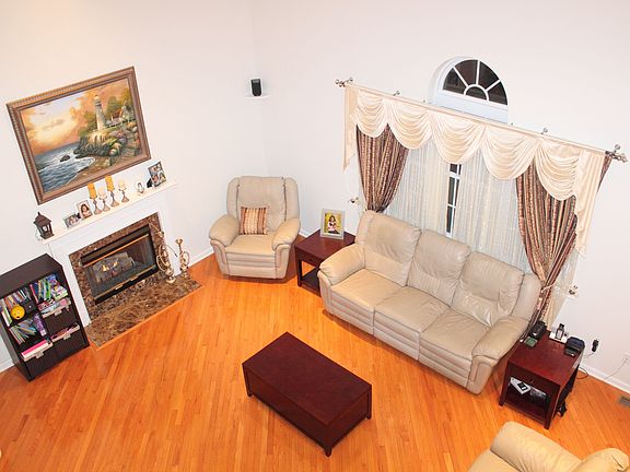family room -balcony view