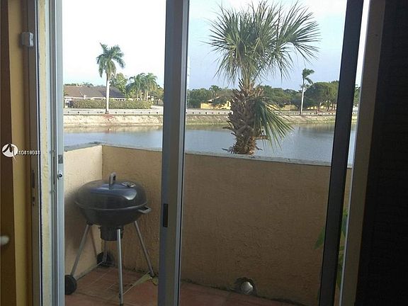 4th image of 14920 SW 82nd Ln #12-204