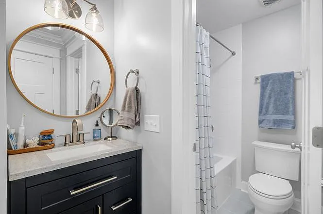 2076 Presidio Dr — Photo 5