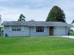 557 Acacia Ave, Sebastian, FL 32958