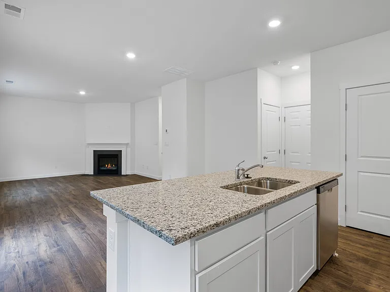 2265 Chelle Dr NE — Photo 12