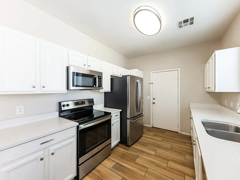 12026 W Yuma St — Photo 8