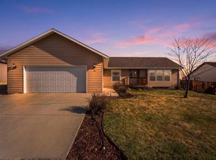 20 Harmony St, Buffalo, WY 82834