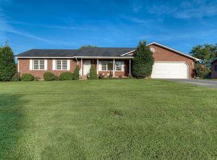 214 Mayfield Dr, Elizabethton, TN 37643