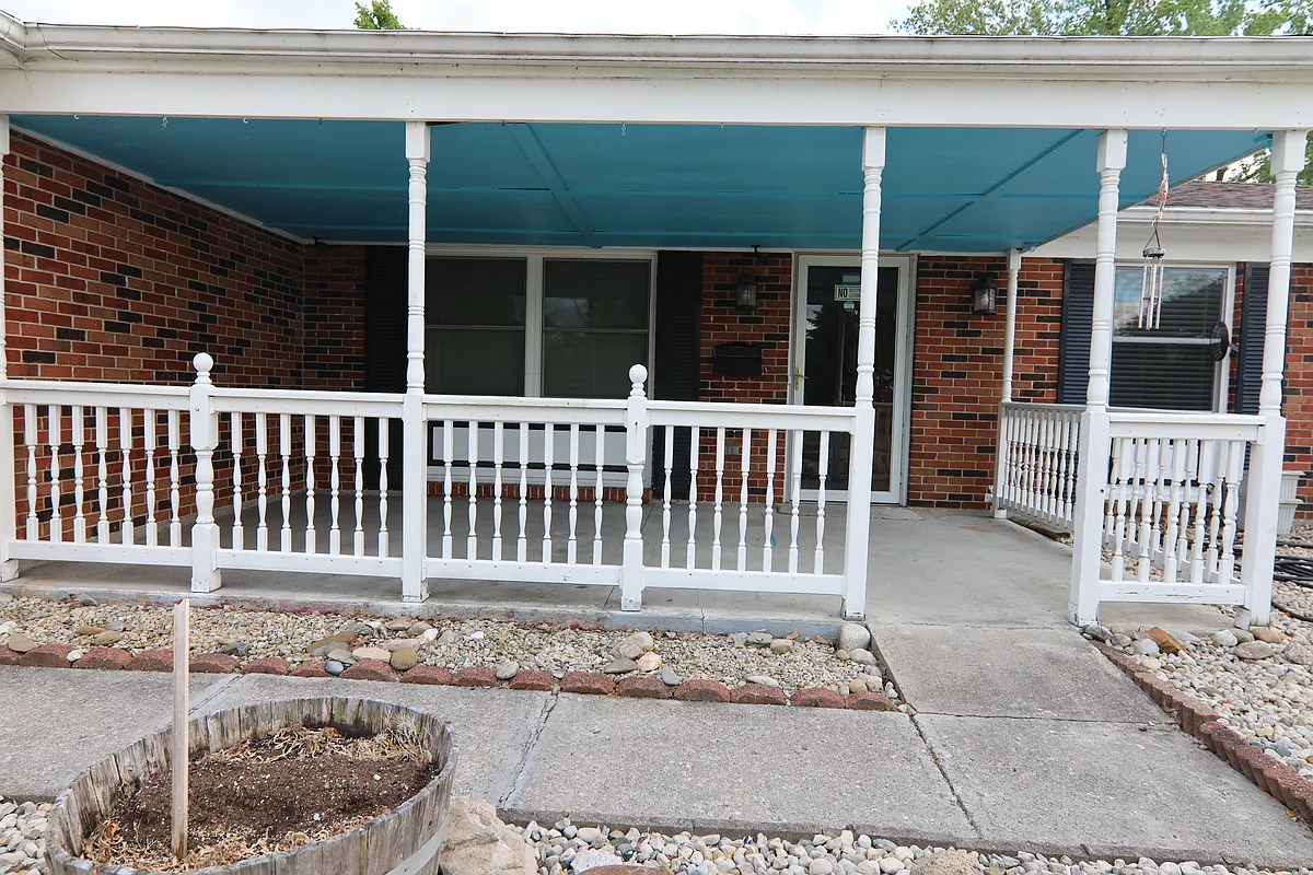 Building Photo - 4410 Pennyston Ave