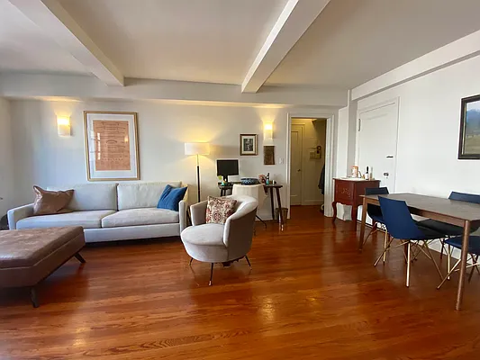 Rented by Bond New York | media 5