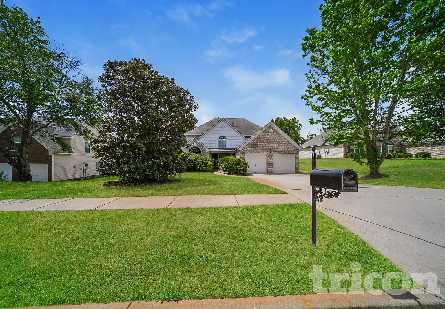 552 Howell Dr Locust Grove GA — Photo 1