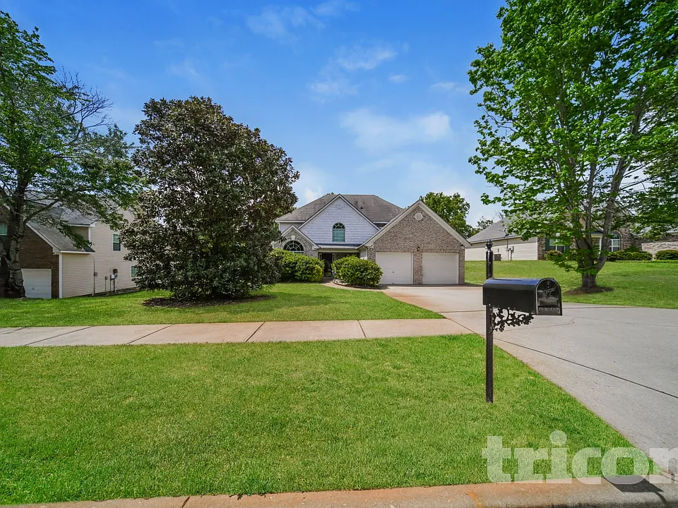 552 Howell Dr