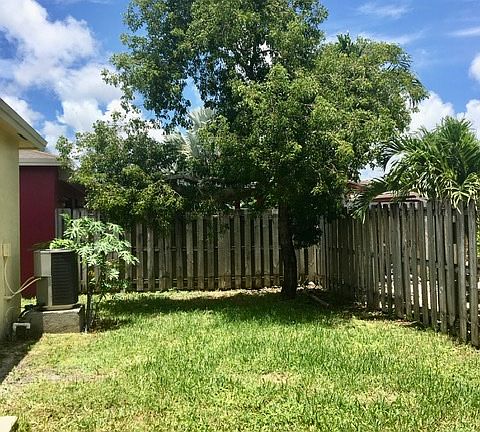 5th image of 1615 SW 3rd Ct