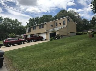 990 Longview Dr, North Attleboro, MA 02760