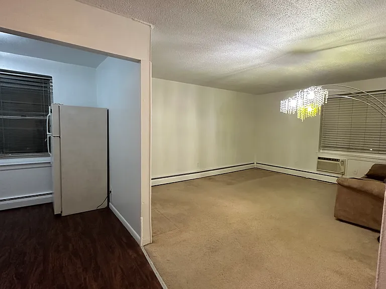 9420 Albert Rd #3H — Photo 7