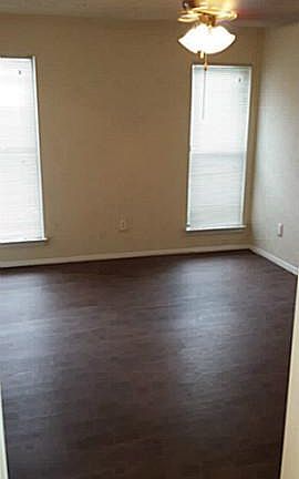 5th image of 1702 Nueces Dr