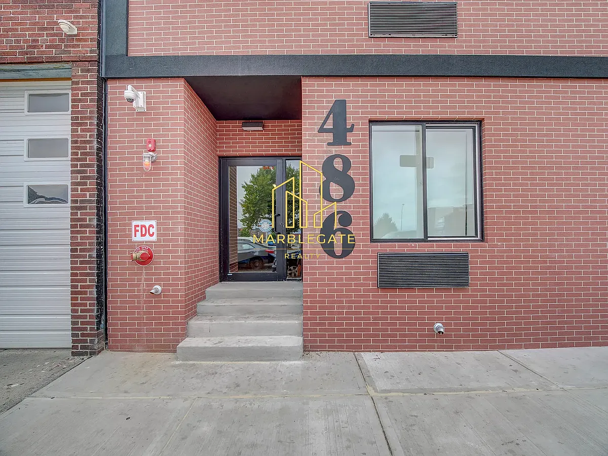Building Photo - 486 Market St #4033
