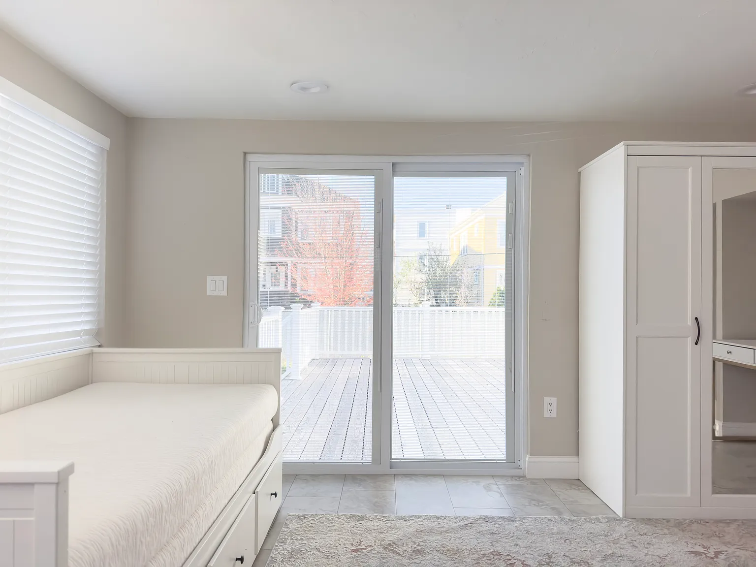 40 Linwood St — Photo 2