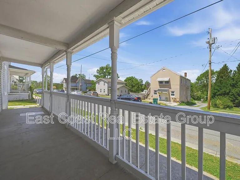 116 S High St — Photo 22
