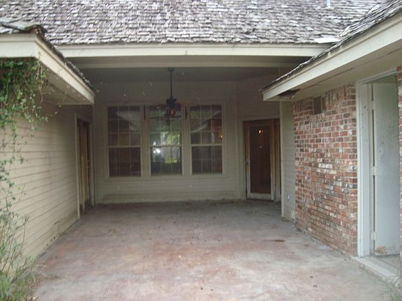 2nd image of 217 East Kiwi Avenue