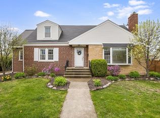 1212 S Greenwood Ave, Park Ridge, IL 60068