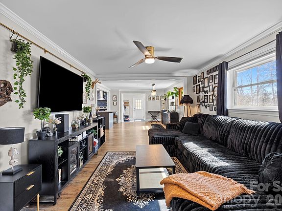 5th image of 231 Faith Rd