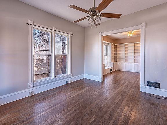 5th image of 512 E 2nd St