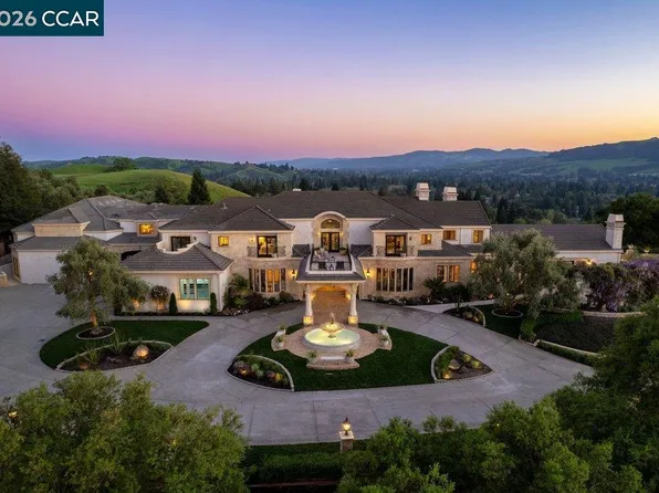 251 Santiago Ln, Danville, CA 94526