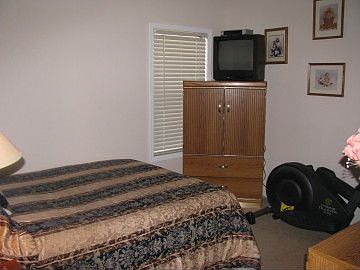 5th image of 4414 Franklin