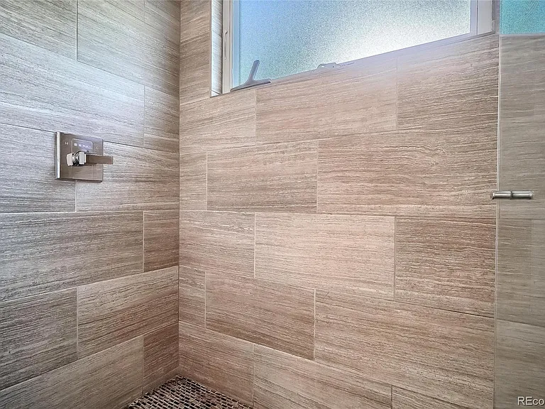 3445 Wyandot St — Photo 23