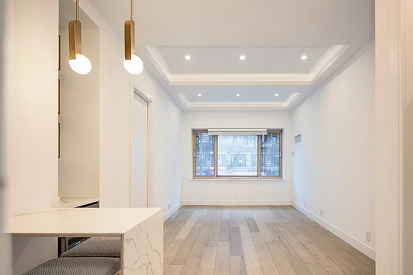 Sold by Barlavi Inc. | media 15